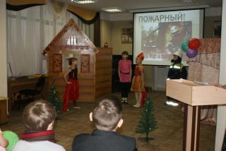 На фото: учащиеся 3 в класса МОУ гимназии № 2.